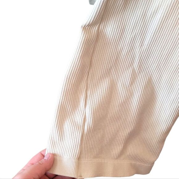 OQQ Women's Cream Flare Ribbed Leggings Size L - Picture 5 of 5